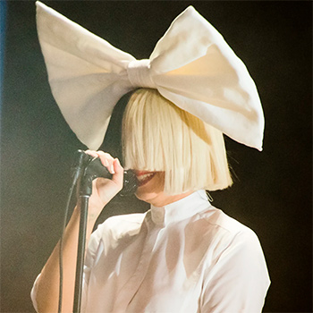 Biography Sia